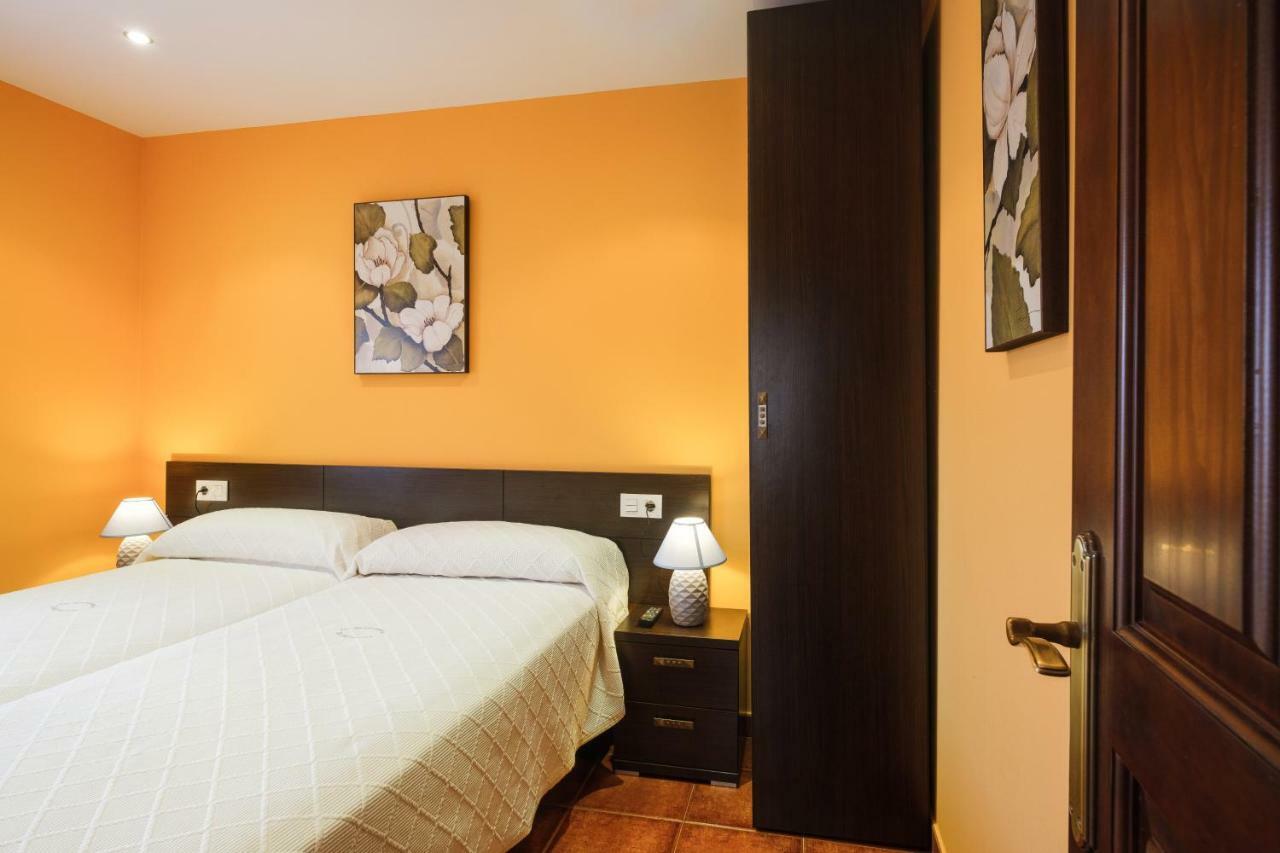 Apartamentos De Herminia Manzaneda  Exteriér fotografie